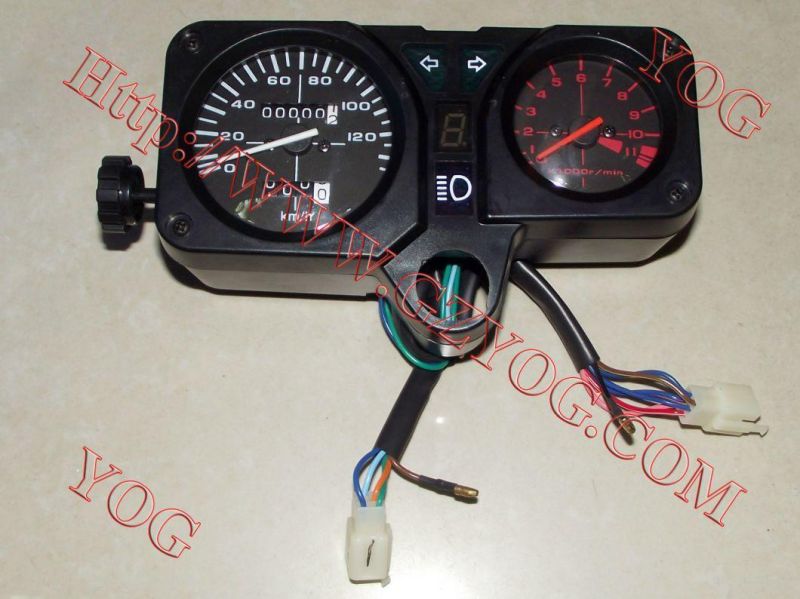 Factory Price Motorcycle Spare Parts Accessories Speedometer for Akt125