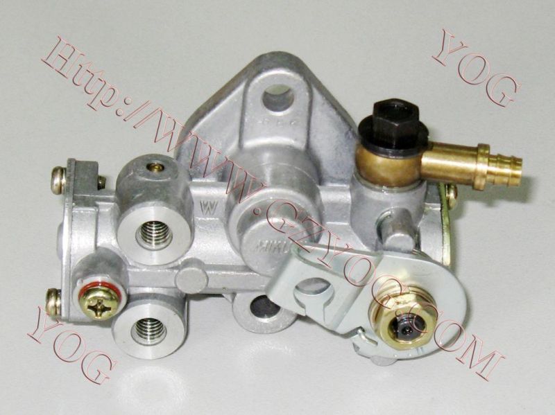 Yog Motorcycle Spare Parts Oil Pump for Ax-100, at-110, Cgl-125