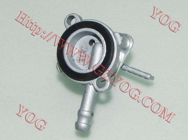 Yog Motorcycle Spare Parts Fuel Tank Cock Oil Switch for Bajaj Bm150 Boxer Cg125