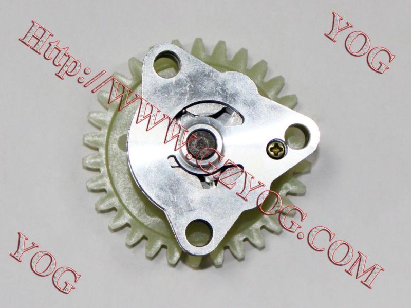 Yog Motorcycle Spare Parts Oil Pump for Ax-100, at-110, Cgl-125