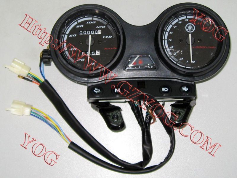 Factory Price Motorcycle Spare Parts Accessories Speedometer for Akt125